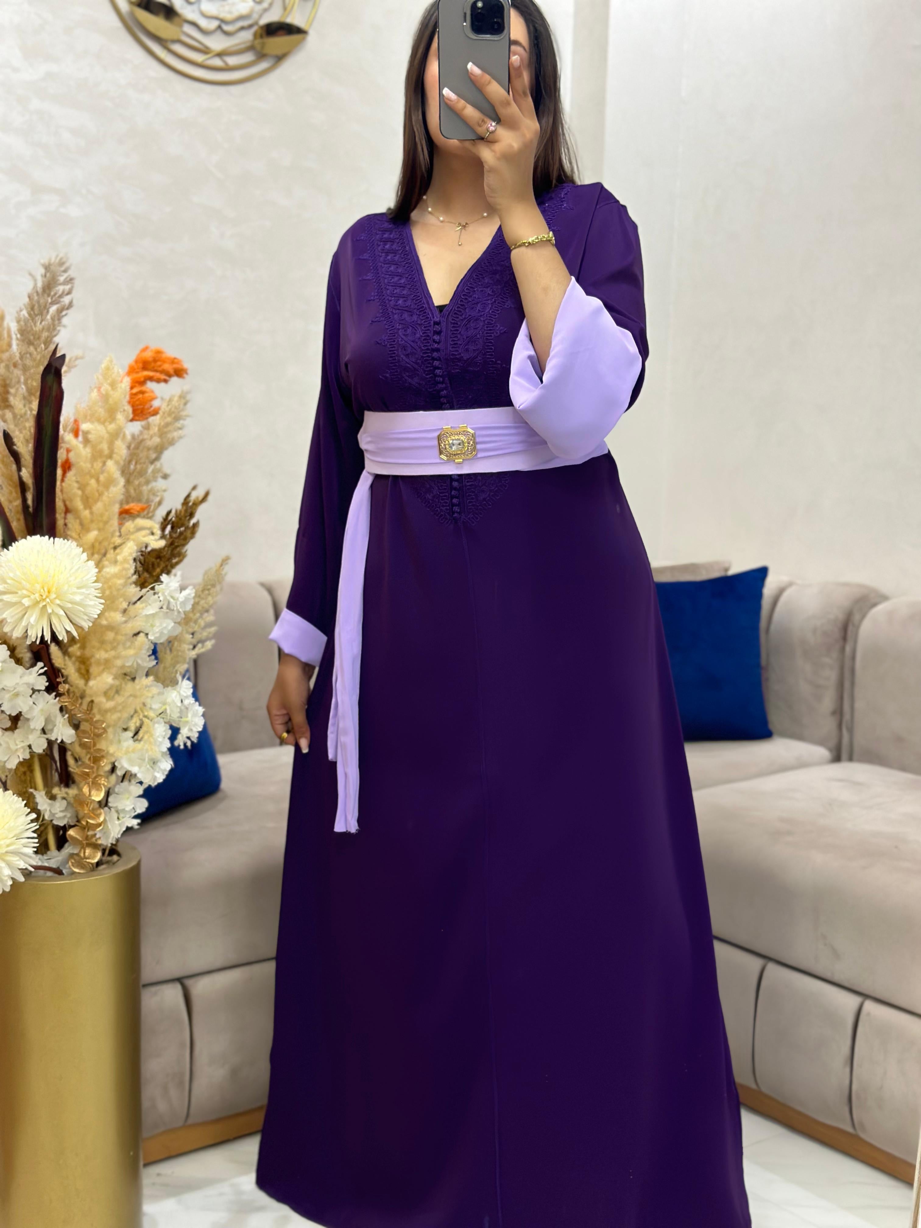 قفطان أنيق فاخر