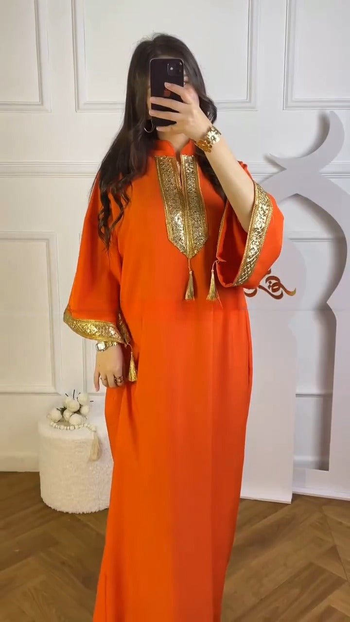 فستان الأميرات مع الكول اوفيسيي