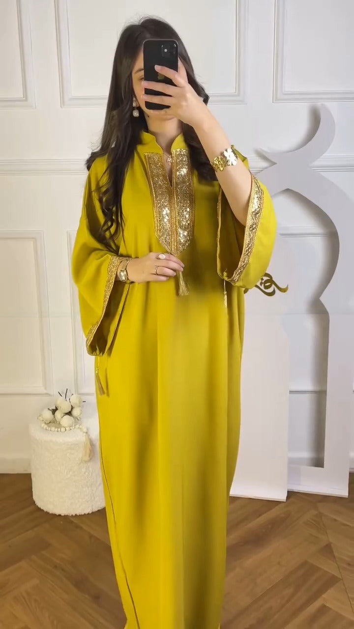 فستان الأميرات مع الكول اوفيسيي